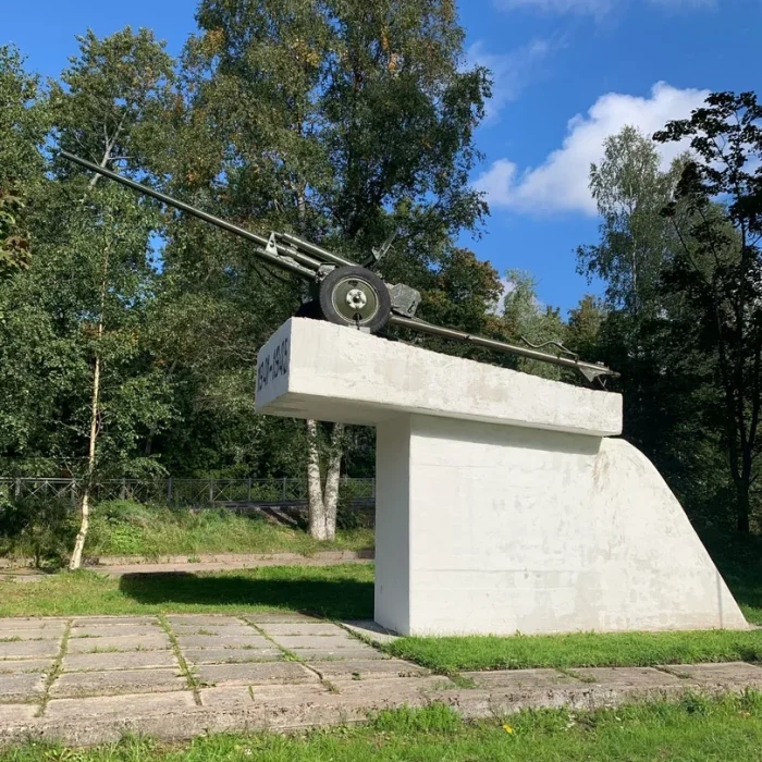 Памятник-орудие ЗиС-2 в Питкяранте